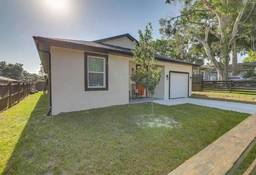 Charming Tampa Home < 3 Mi To Busch Gardens!