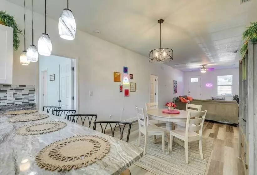 Charming Tampa Home < 3 Mi To Busch Gardens!