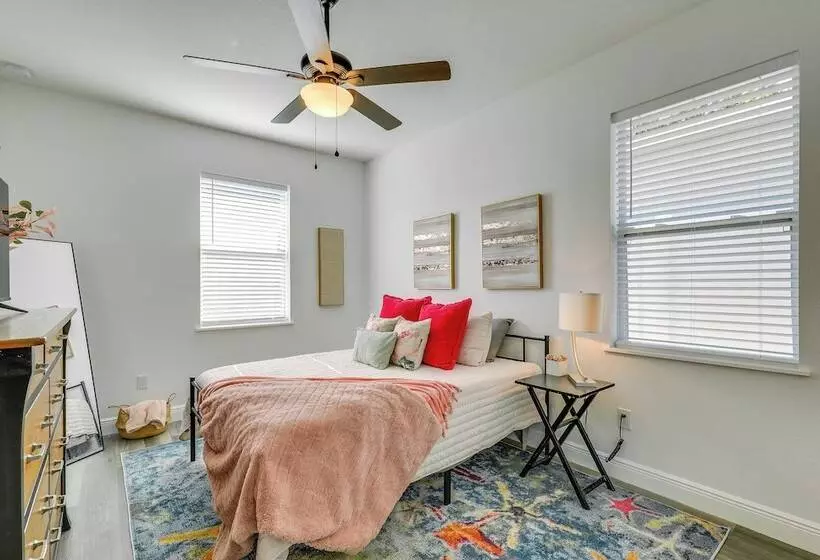 Charming Tampa Home < 3 Mi To Busch Gardens!