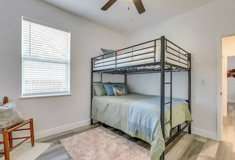 Charming Tampa Home < 3 Mi To Busch Gardens!