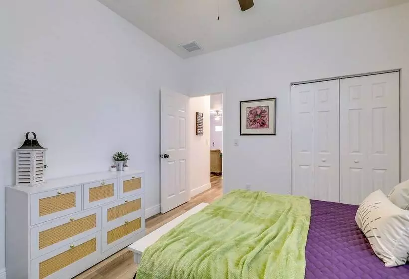 Charming Tampa Home < 3 Mi To Busch Gardens!