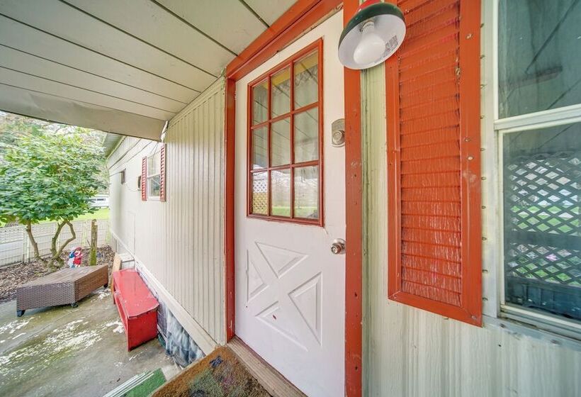 Andover Home Near State Park W/ Patio & Yard!