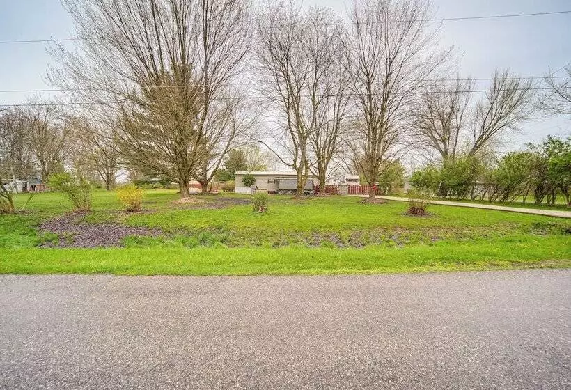 Andover Home Near State Park W/ Patio & Yard!