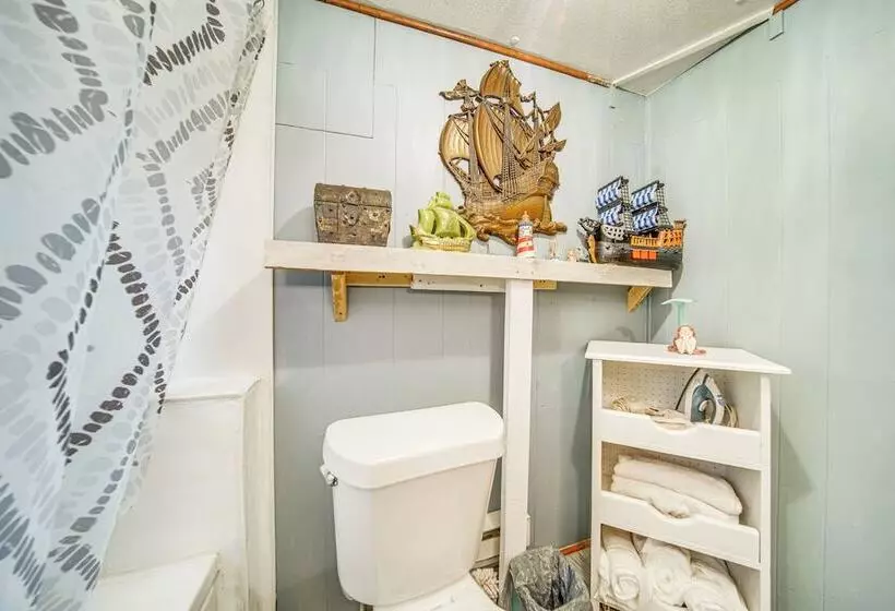 Andover Home Near State Park W/ Patio & Yard!