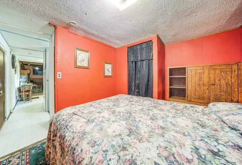 Andover Home Near State Park W/ Patio & Yard!