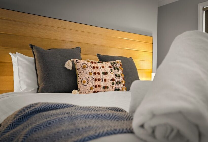 Herlihys On Huon   Cabin 2