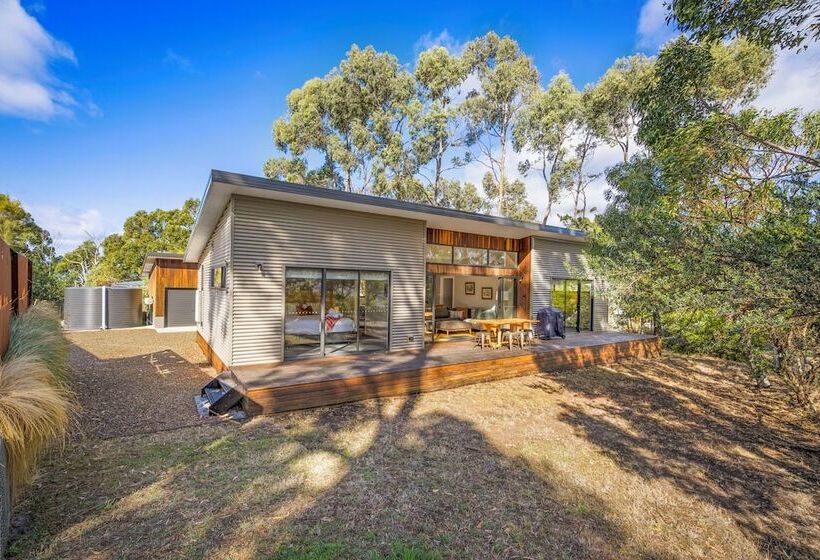 Herlihys On Huon   Cabin 2