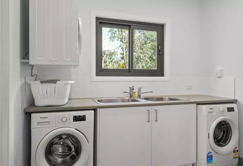 Herlihys On Huon Cabin 2