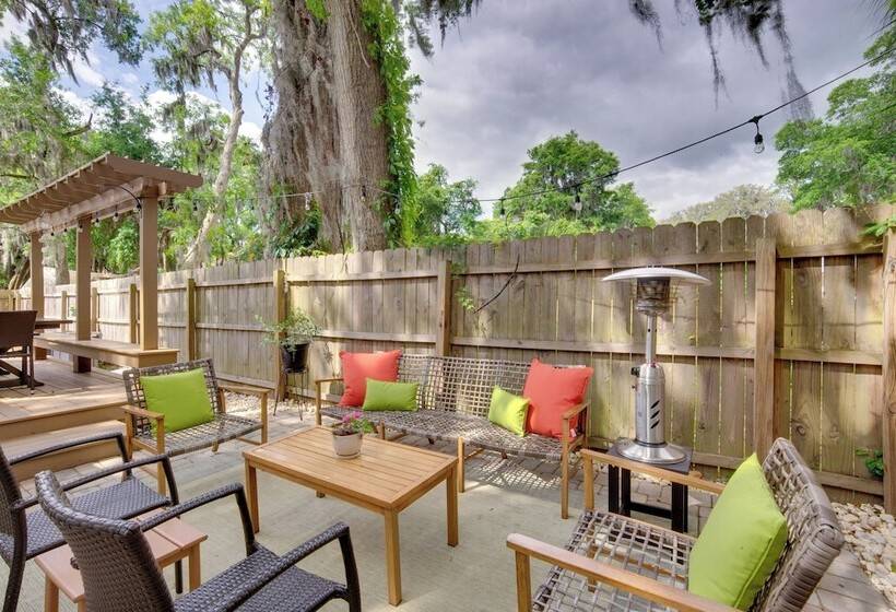 Home In Beaufort Historic District W/ Private Yard