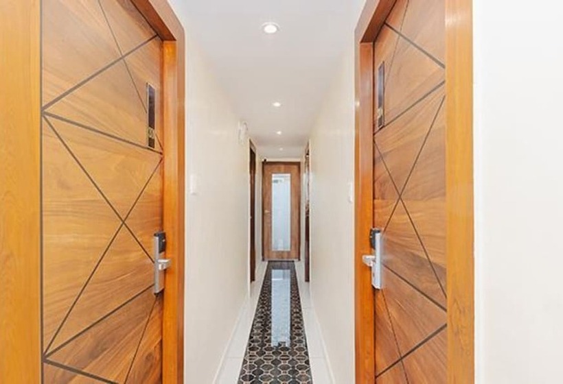 Fabhotel Airport Palace