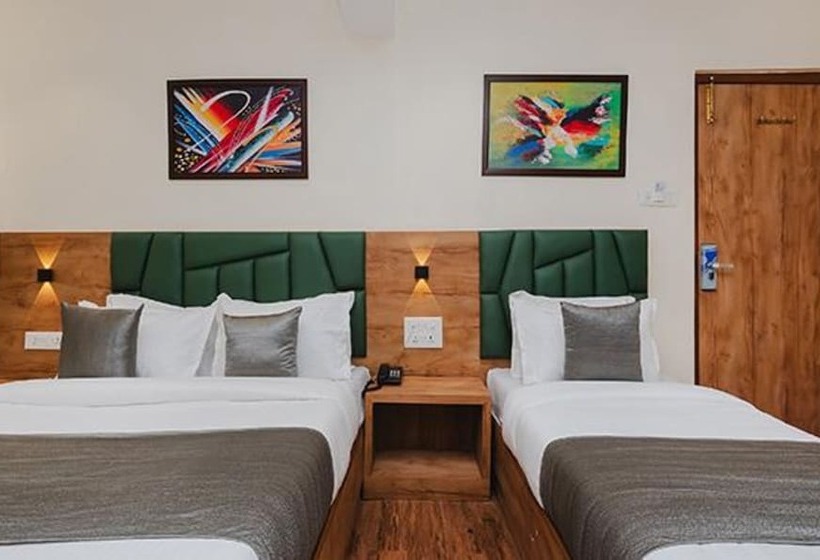 Fabhotel Airport Palace