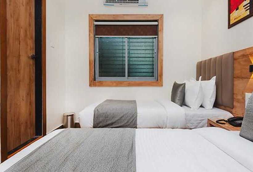 Fabhotel Airport Palace