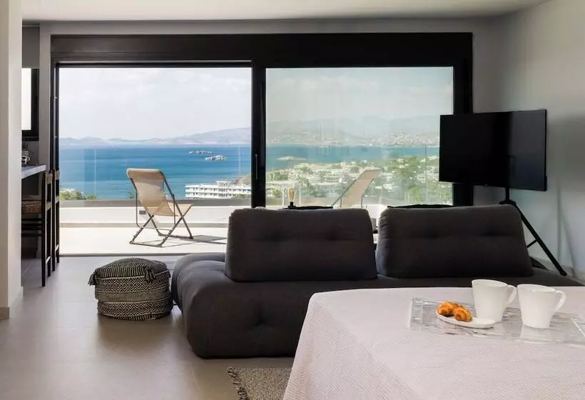 Hotelli Athens Riviera Suites