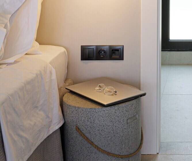 Hotel Athens Riviera Suites