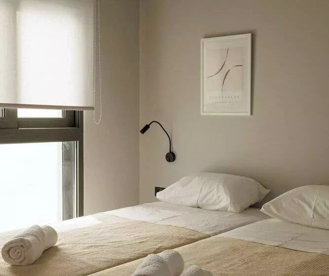 Hotelli Athens Riviera Suites