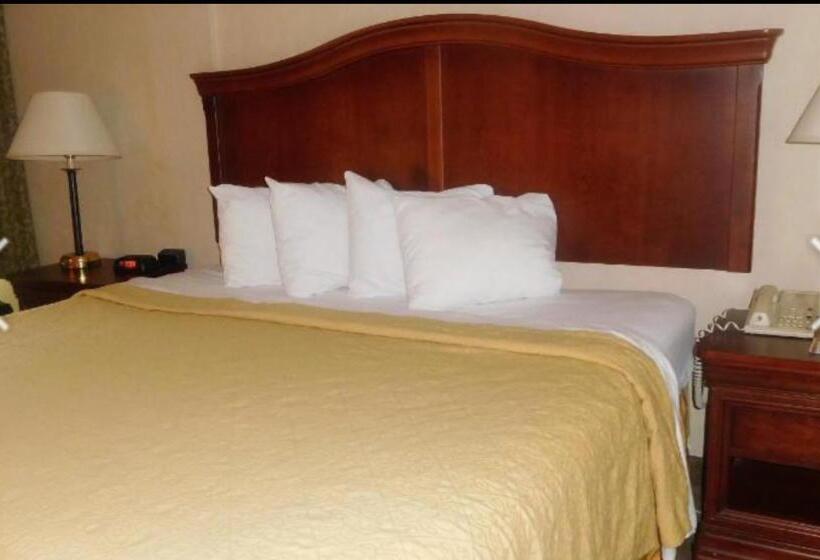 Отель Danville Suite