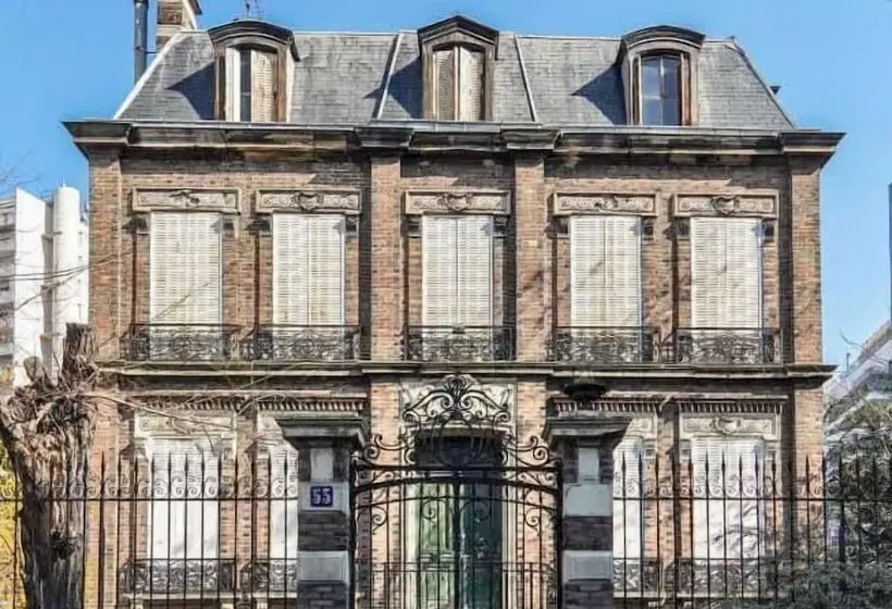 ホテル Le Charmant