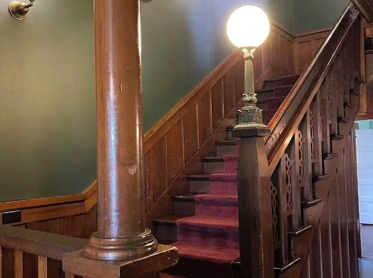 Hotelli The Weller House