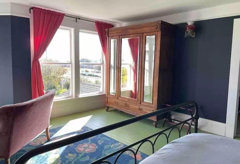 Hotelli The Weller House