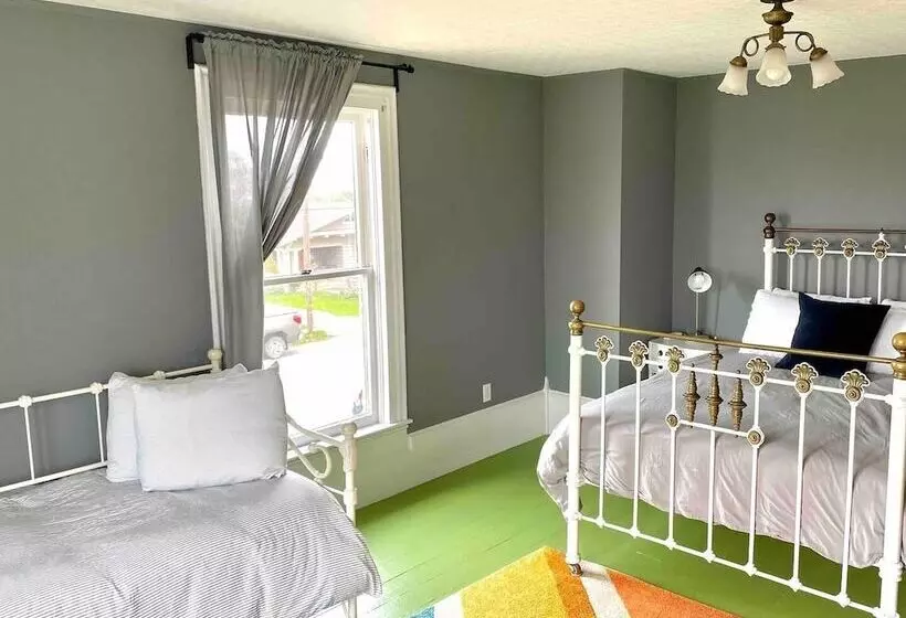 Hotelli The Weller House