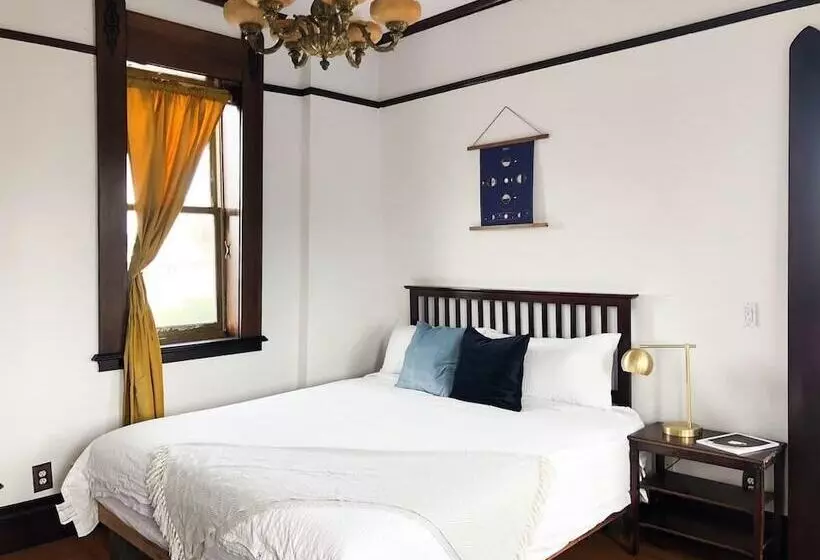 Hotelli The Weller House