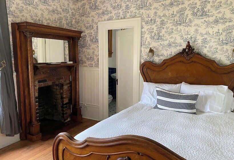 ホテル The Weller House