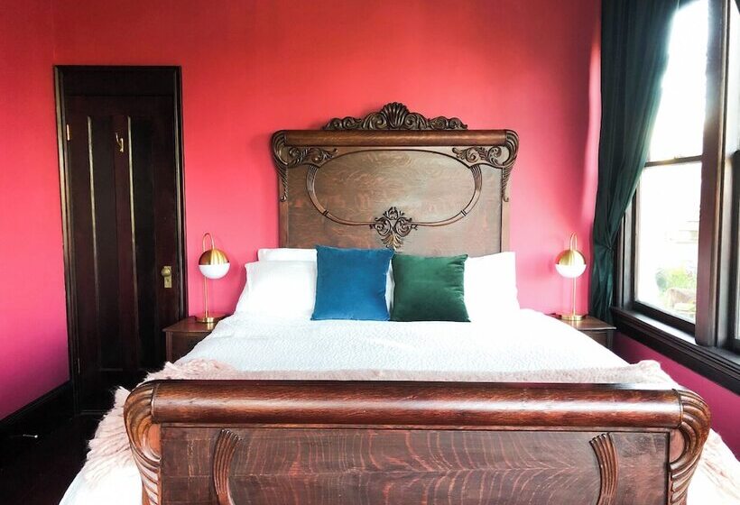 ホテル The Weller House