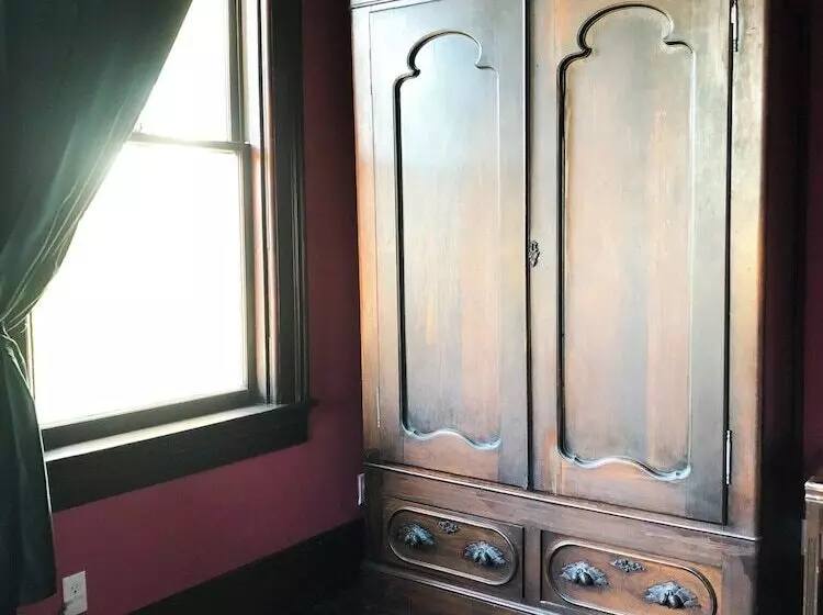 Hotelli The Weller House