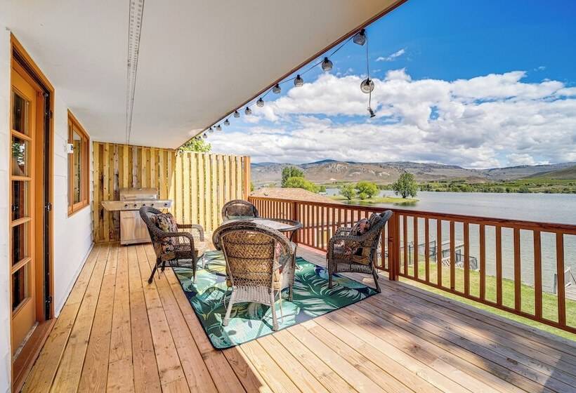 Lakefront Oroville Paradise: Private Beach & Dock!