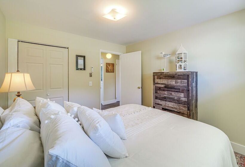 Lakefront Oroville Paradise: Private Beach & Dock!