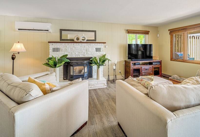 Lakefront Oroville Paradise: Private Beach & Dock!