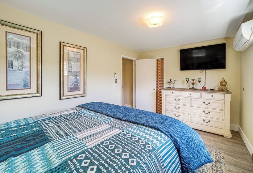 Lakefront Oroville Paradise: Private Beach & Dock!