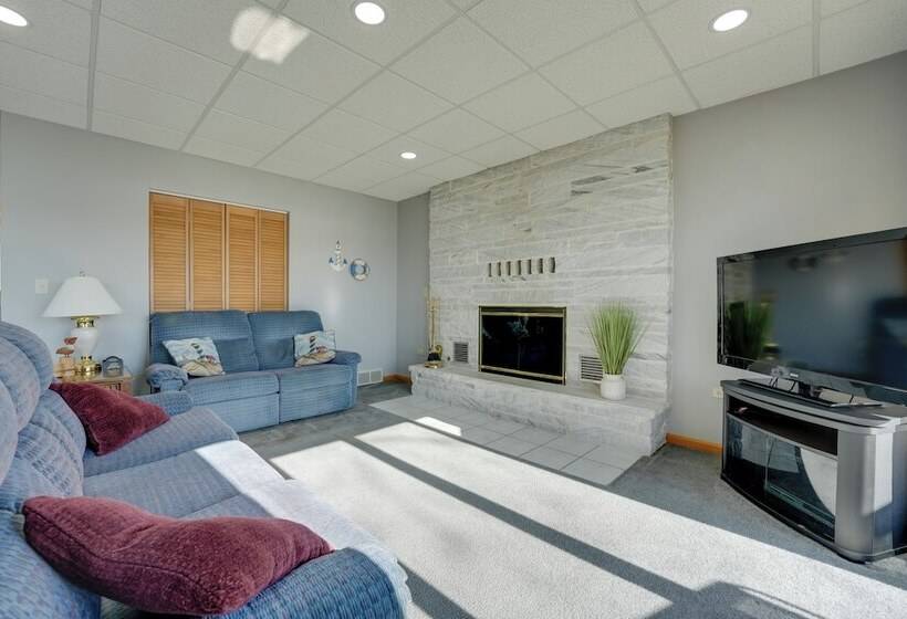 Lakeside Michigan Retreat W/ Boat Dock & Fireplace