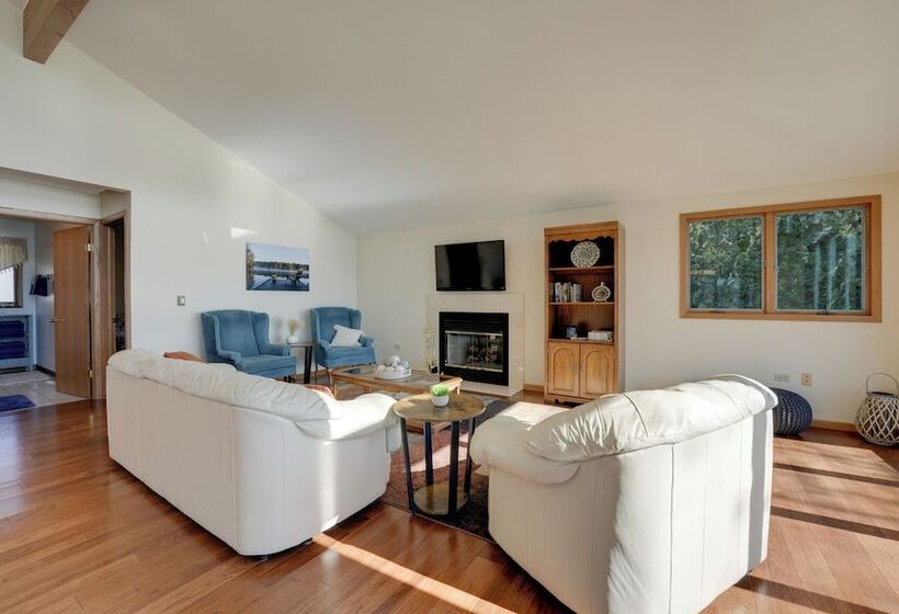 Lakeside Michigan Retreat W/ Boat Dock & Fireplace