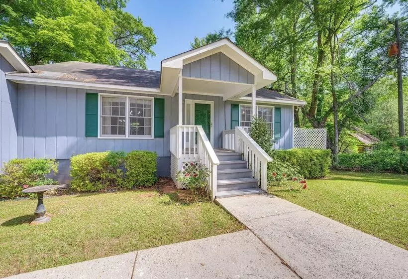 Milledgeville Home W/ Game Room & Private Dock!