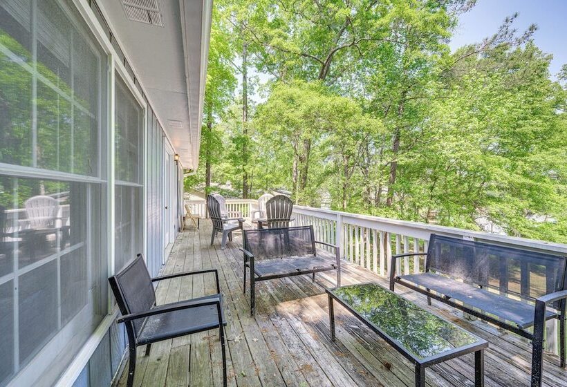 Milledgeville Home W/ Game Room & Private Dock!