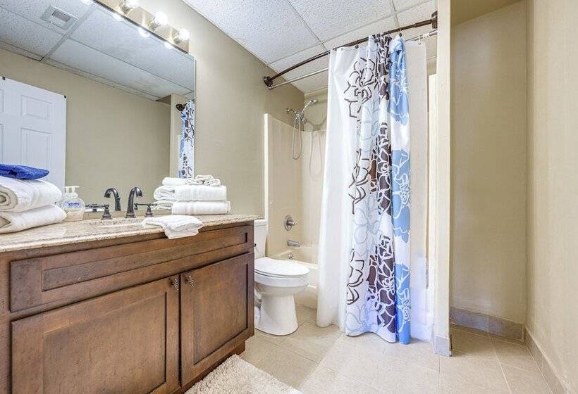 Milledgeville Home W/ Game Room & Private Dock!