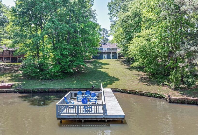 Milledgeville Home W/ Game Room & Private Dock!