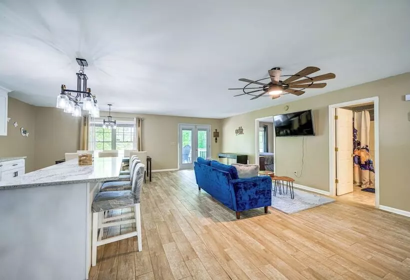 Milledgeville Home W/ Game Room & Private Dock!