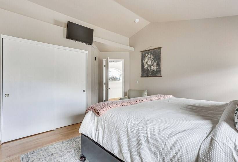 Furnished Deck, Mountain View: Castle Rock Home!