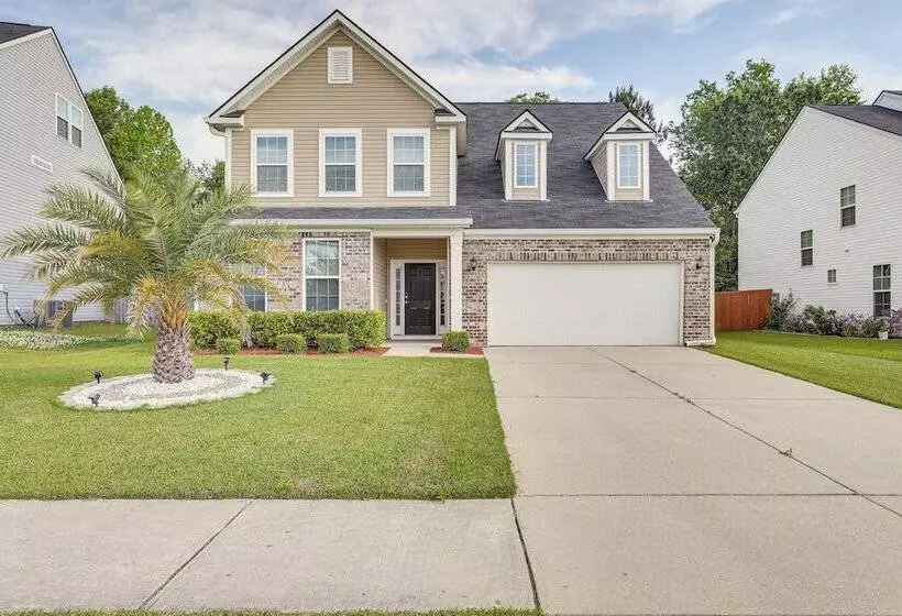 Pet Friendly Ladson Home: 23 Mi To Charleston!