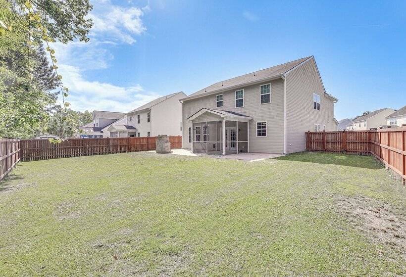 Pet Friendly Ladson Home: 23 Mi To Charleston!