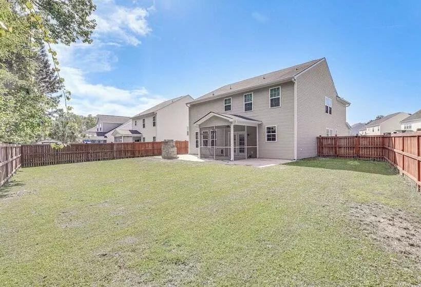 Pet Friendly Ladson Home: 23 Mi To Charleston!