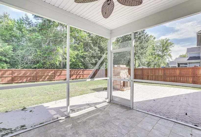 Pet Friendly Ladson Home: 23 Mi To Charleston!