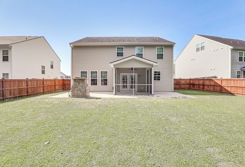 Pet Friendly Ladson Home: 23 Mi To Charleston!