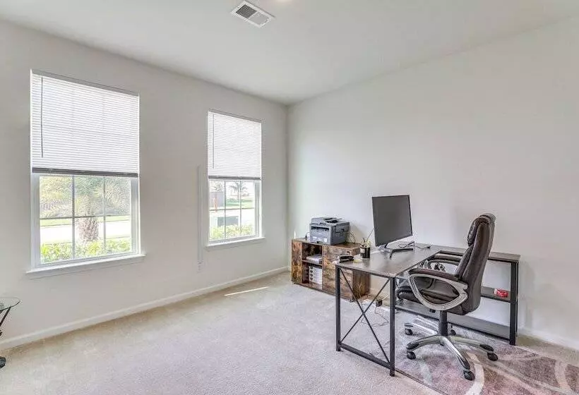 Pet Friendly Ladson Home: 23 Mi To Charleston!