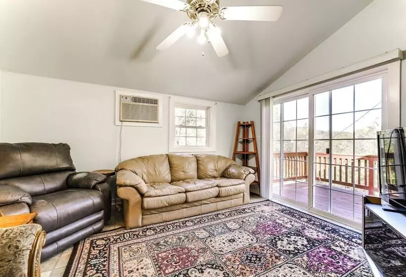 Quiet & Cozy Tuckasegee Retreat W/ Mountain Views!
