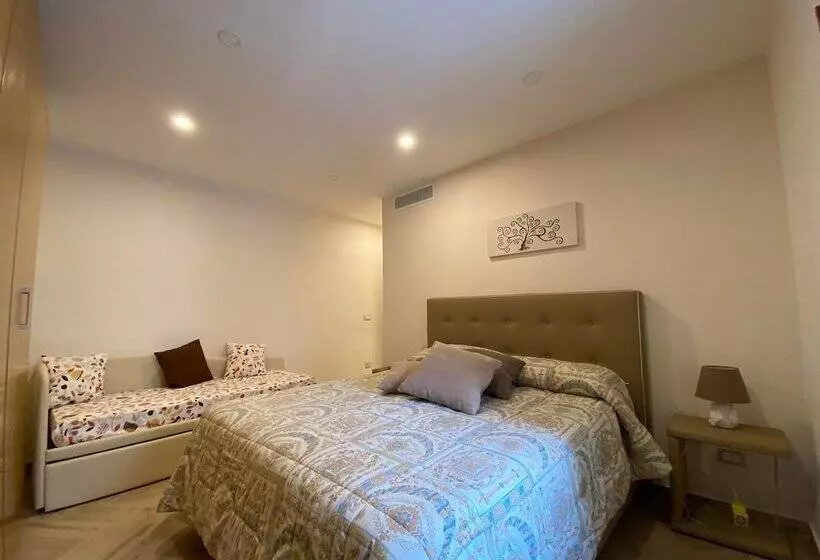 اقامتگاه Modern And Cozy Home At 200 Meters To The Beach