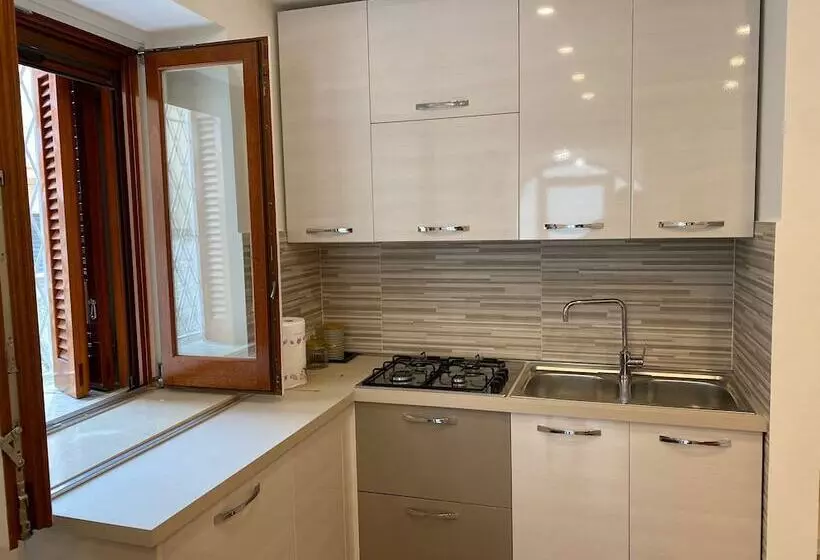 اقامتگاه Modern And Cozy Home At 200 Meters To The Beach