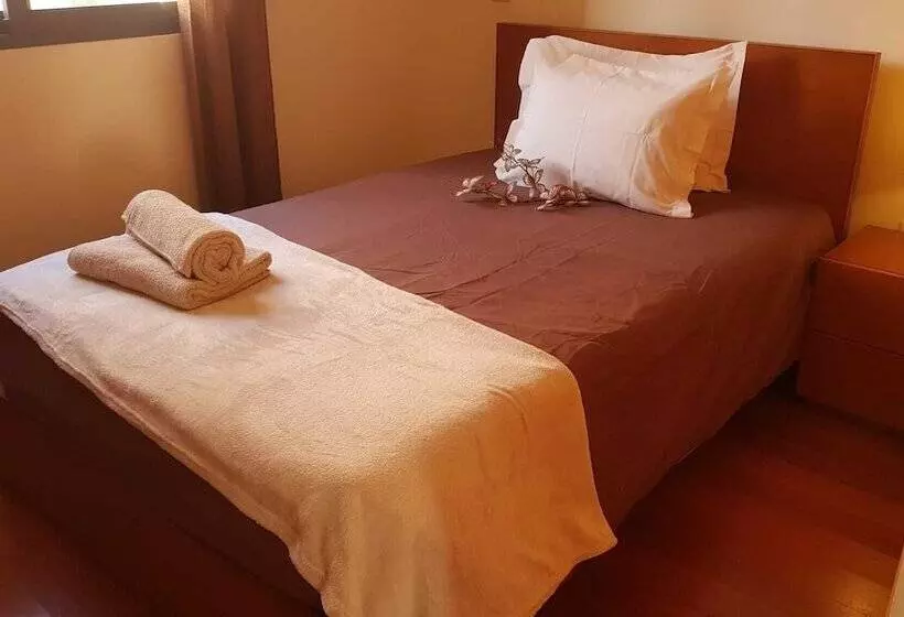 Residenssi Remarkable 3 Bed House In Machico